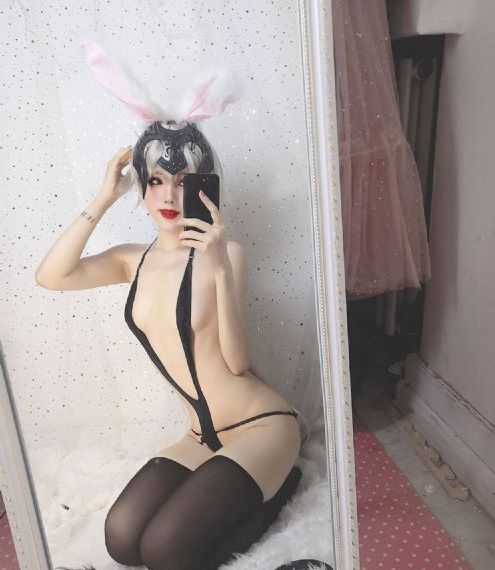 年轻的女教师电影_4K完整视频观看