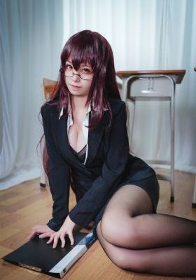 跨下新婚美妇_高清国产国语三级